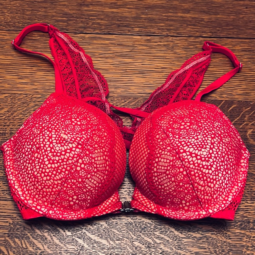 Victoria Secret Bombshell bra